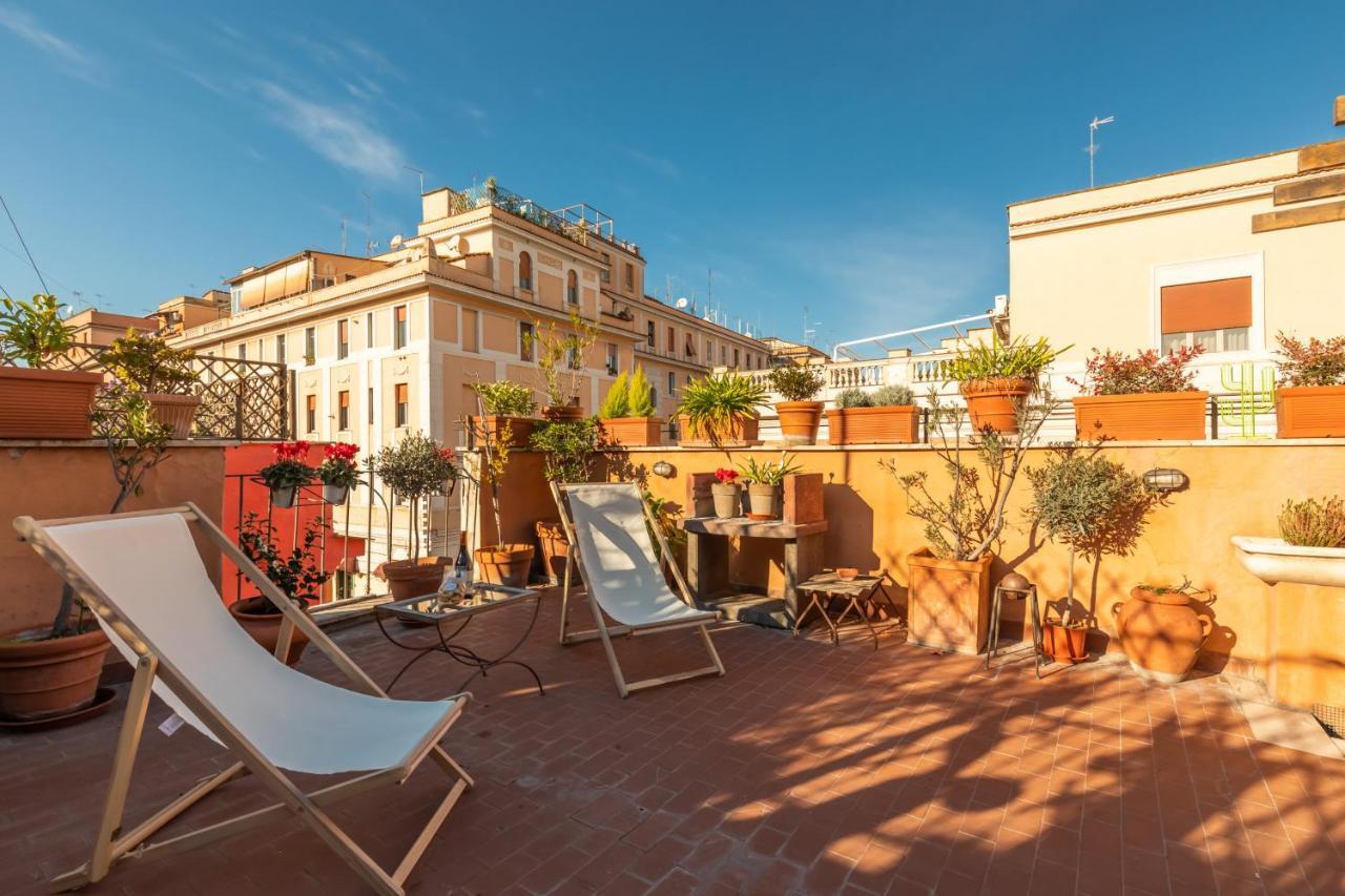 Bright And Comfy Terraced Apartment In Trastevere Róma Kültér fotó